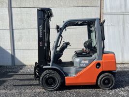 Toyota 02-8FDF25 (232) heftruck diesel TRIPLE