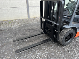 Toyota 02-8FDF25 (238) heftruck diesel 