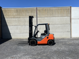 Toyota 02-8FDF25 heftruck 2.500 kg - triple (67) - 6M50