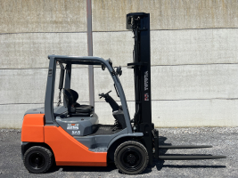 Toyota 02-8FDF25 heftruck 2.500 kg - triple (67) - 6M50