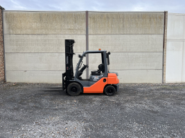 Toyota 02-8FDF25 heftruck 2.500 kg - triple (79)