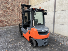 Toyota 02-8FDF25 heftruck 2.500 kg - triple (79)