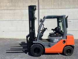 Toyota 02-8FDF25 heftruck 2.500 kg - triple (80)