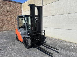 Toyota 02-8FDF25 heftruck 2.500 kg - triple (80)