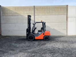 Toyota 02-8FDF30 (100) heftruck diesel - 3 ton