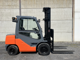 Toyota 02-8FDF30 heftruck 3.000 kg - triple (61)