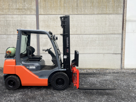 Toyota 02-8FGF25 heftruck 2,5 TON  op LPG (65)