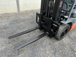Toyota 02-8FGF25 heftruck 2.500 kg - triple (65)
