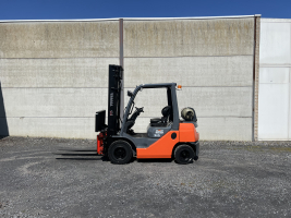 Toyota 02-8FGF25 heftruck 2,5 TON  op LPG (99)